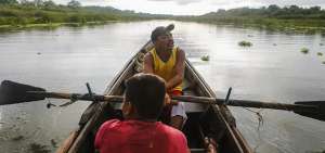 Un pescador sale de faena por el lago Xolotl&aacute;n, en Nicaragua, que es uno de los cinco estuarios m&aacute;s importantes de Centroam&eacute;rica.