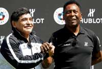 Diego Maradona y Pelé mantuvieron una rivalidad fuera de las canchas hasta el 2016. 