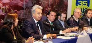 De izquierda a derecha: Mar&iacute;a Alejandra Vicu&ntilde;a, Len&iacute;n Moreno, Ricardo Zambrano, Jorge Wated, Ra&uacute;l Pati&ntilde;o y Andr&eacute;s Mideros en la reuni&oacute;n de PAIS.