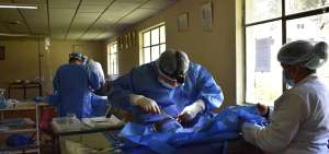 Las intervenciones las realizaron m&eacute;dicos de la Universidad de Cuenca, con el apoyo de la Municipalidad y tambi&eacute;n de la Junta Parroquial.