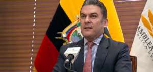 Serrano colg&oacute; un video en su muro de Facebook en el que se refiri&oacute; al audio que se hizo p&uacute;blico sobre un conversaci&oacute;n suya con Polit.