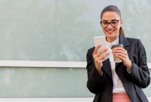 Los profesores pueden acceder a un plan de telefon&iacute;a m&oacute;vil m&aacute;s barato. 