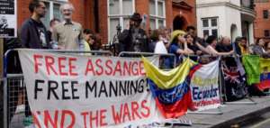Julian Assange, cuatro a&ntilde;os de encierro arbitrario