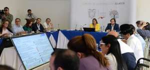 El Gabinete Social del Gobierno lo lider&oacute; la vicepresidenta Mar&iacute;a Alejandra Vicu&ntilde;a, junto a Andr&eacute;s Mideros, secretario de la Administraci&oacute;n P&uacute;blica.