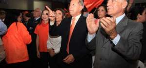 ID contin&uacute;a con la recolecci&oacute;n de firmas para la inscripci&oacute;n