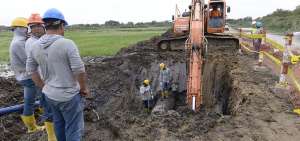 En 2015, el Municipio de Dur&aacute;n coloc&oacute; nuevas redes de distribuci&oacute;n de agua como parte de un plan maestro.