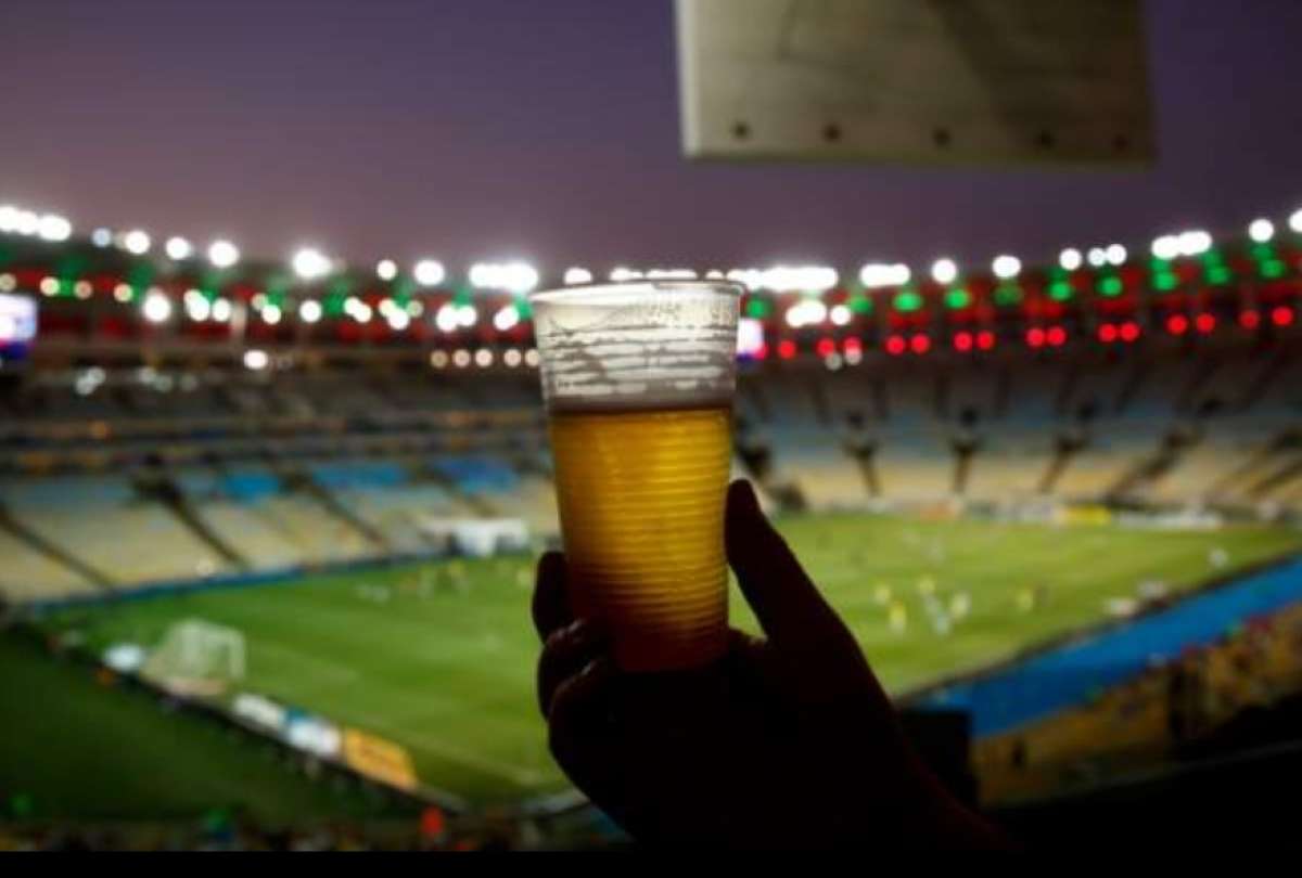 El Telégrafo - En el Mundial de Qatar habrá venta de cervezas, pero con  restricciones