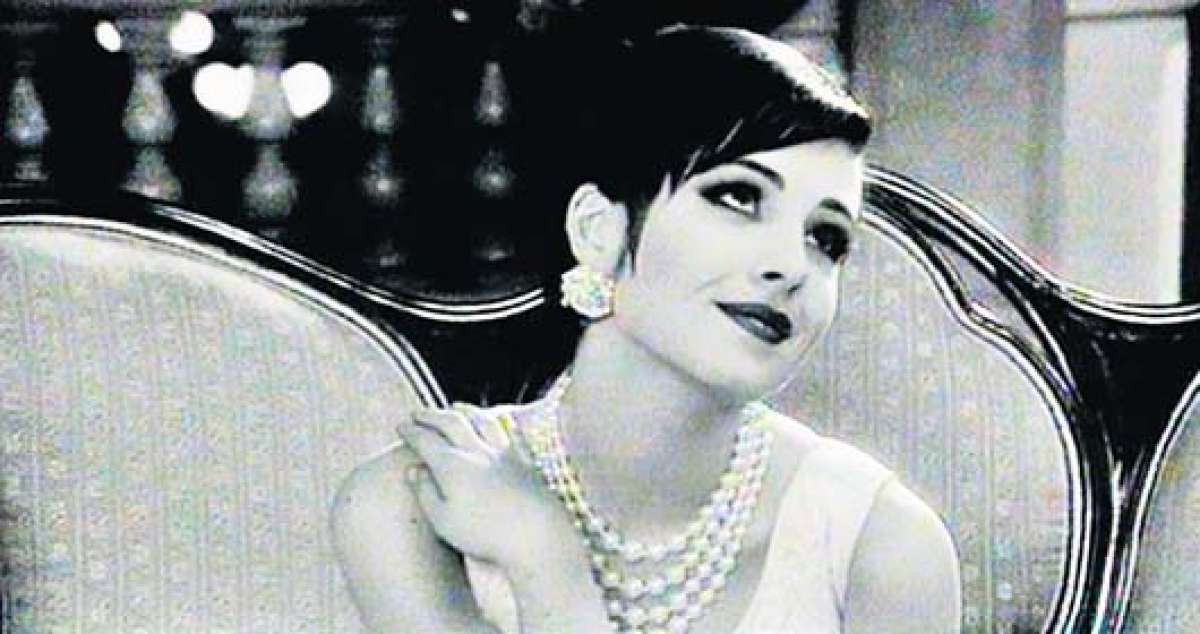 Blur, Alain Resnais y Bioy Casares: el remake y la iron&iacute;a
