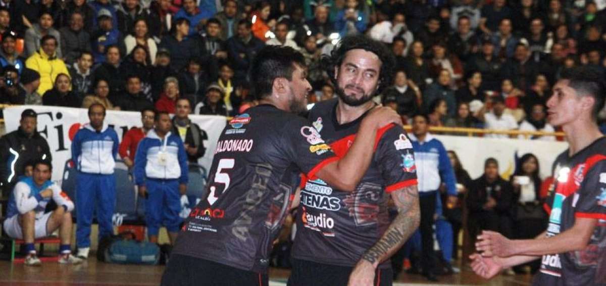 Kaviedes rompe taquilla en el Mundialito de los Pobres