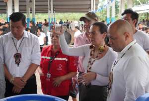 María Luisa Cruz entregó las plantas purificadoras de agua en Wampuik