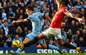 Rojo se lesion&oacute; el domingo en la derrota en el derbi contra Manchester City. Foto: Agencia AFP
