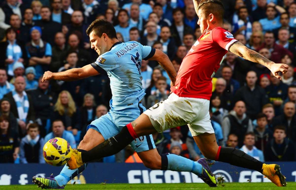 Rojo se lesion&oacute; el domingo en la derrota en el derbi contra Manchester City. Foto: Agencia AFP