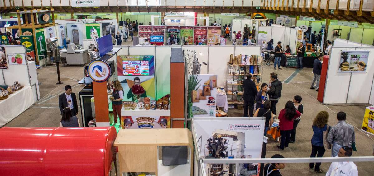 El Centro de Exposiciones Quito alberg&oacute; a ExpoAlimentar 2016, una feria especializada que fue patrocinada por la C&aacute;mara de la Peque&ntilde;a y Mediana Empresa de Pichincha.