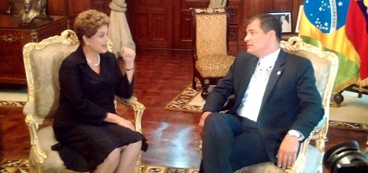 Correa y Rousseff se re&uacute;nen en Carondelet