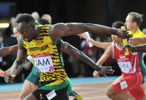 Usain Bolt apareci&oacute; luego de 8 meses fuera de las pistas. Foto: AFP