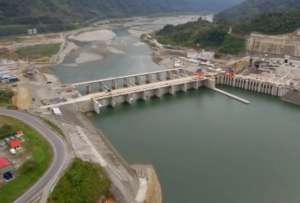 Altos caudales, sedimentos y material p&eacute;treo impactaron parte de la infraestructura de Coca Codo Sinclair. T&eacute;cnicos realizan monitoreo permanente en la zona.