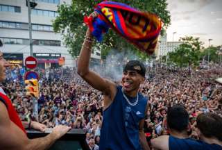 Lamine Yamal firmó con FC Barcelona un millonario contrato