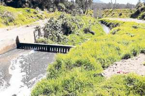 El Municipio interviene 3 quebradas y 10 v&iacute;as de tierra