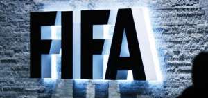 FIFA suspende financiaci&oacute;n  a la Concacaf y la Conmebol