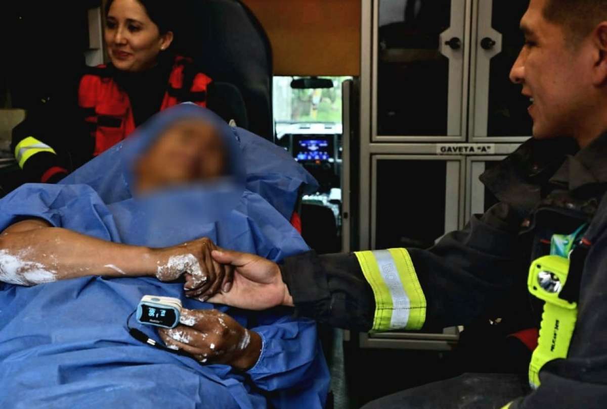 Bomberos rescataron a una persona intoxicada por pintura acrílica en Quito