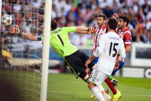 Casillas: "Me vine abajo al encajar ese gol absurdo"