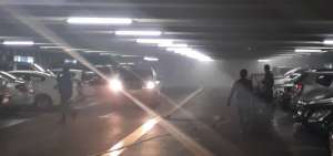 El incidente fue controlado en minutos por el propio personal del Mall. Los bomberos llegaron para verificar que todo estuviera bien.