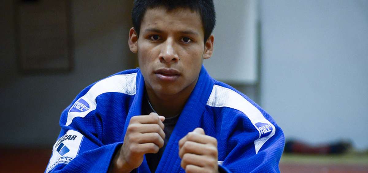 Emanuel practica judo desde los 14 a&ntilde;os. En 3 a&ntilde;os seguidos cosech&oacute; dos t&iacute;tulos internacionales.