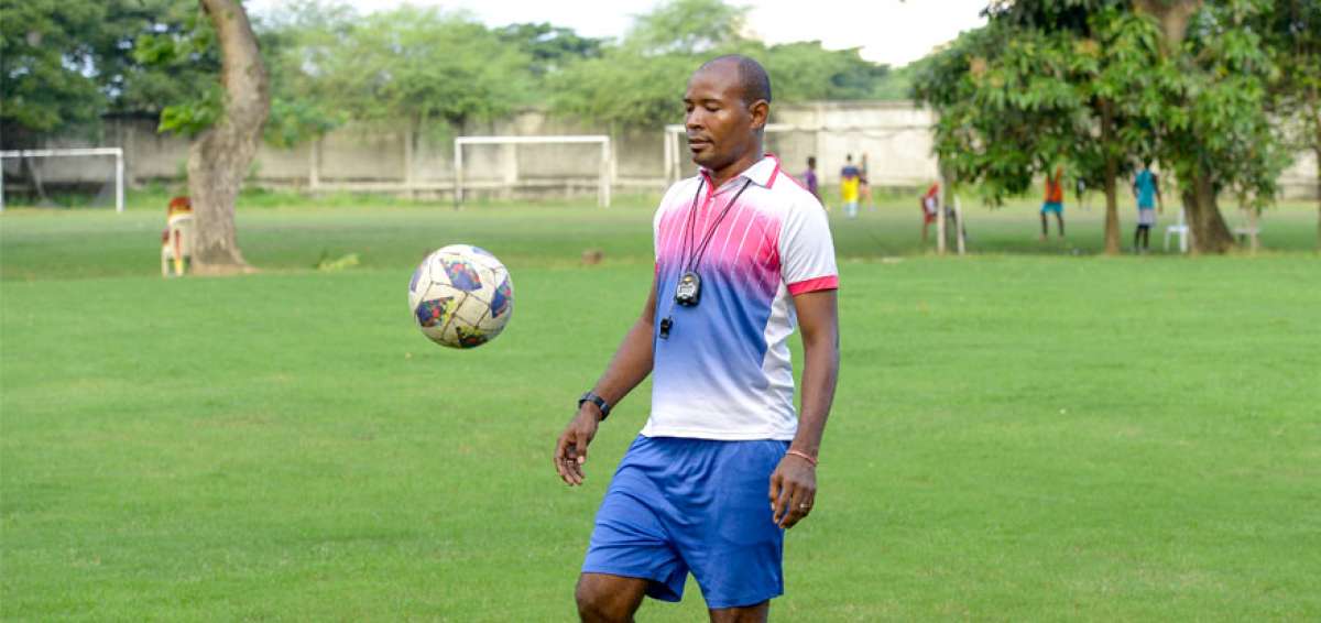 Marco Qui&ntilde;&oacute;nez empez&oacute; a jugar f&uacute;tbol en las divisiones menores de Panam&aacute; y se retir&oacute; en Fuerza Amarilla. Su mayor anhelo es convertirse en director t&eacute;cnico de un equipo de la serie A con Jos&eacute; Aguirre y Carlos Qui&ntilde;&oacute;nez como sus colaboradores.