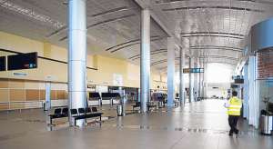 El aeropuerto fue construido por el Cuerpo de Ingenieros del Ej&eacute;rcito en aproximadamente 20 meses. Tuvo una inversi&oacute;n de $ 53 millones. Foto: Fabricio Cruz |  para El Tel&eacute;grafo