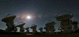 Expertos de 33 pa&iacute;ses se reunieron en Chile para analizar el problema que habr&iacute;a en 20 a&ntilde;os para archivar informaci&oacute;n de la astronom&iacute;a.