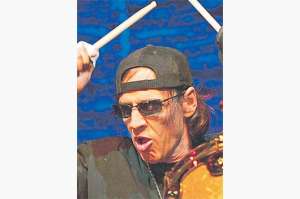 Falleci&oacute; Scott Asheton, quien tocaba bater&iacute;a en The Stooges
