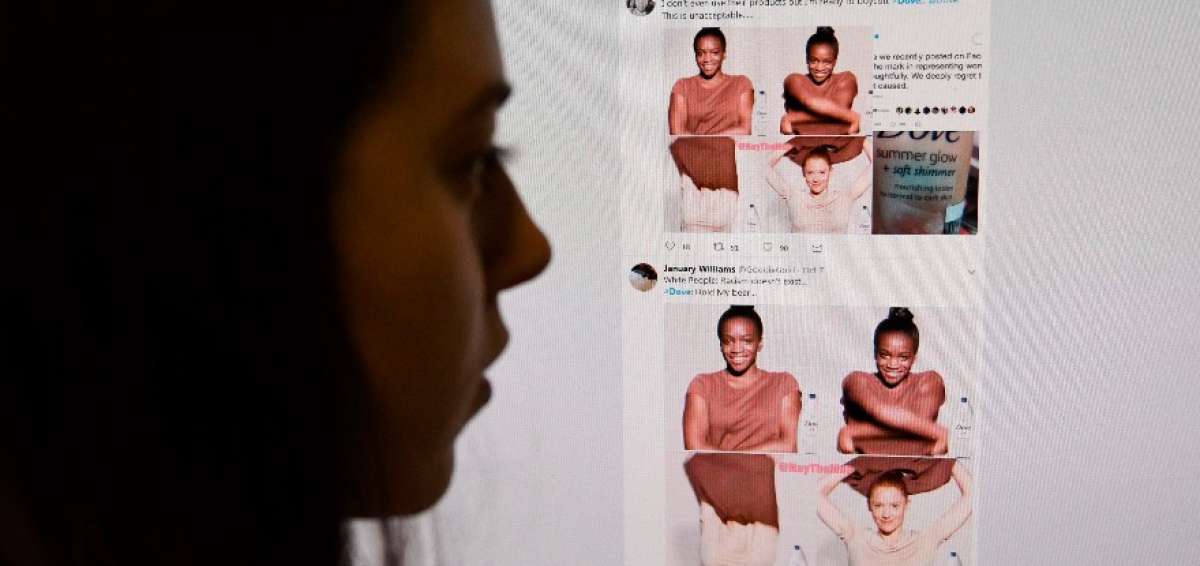 El anuncio, difundido inicialmente en la p&aacute;gina de Facebook de Dove en Estados Unidos, ha suscitado numerosas cr&iacute;ticas en las redes sociales.