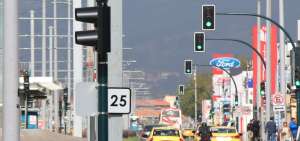 La avenida de las Am&eacute;ricas se ha convertido en un sitio conflictivo debido al tr&aacute;nsito y m&aacute;s a&uacute;n con los sem&aacute;foros.