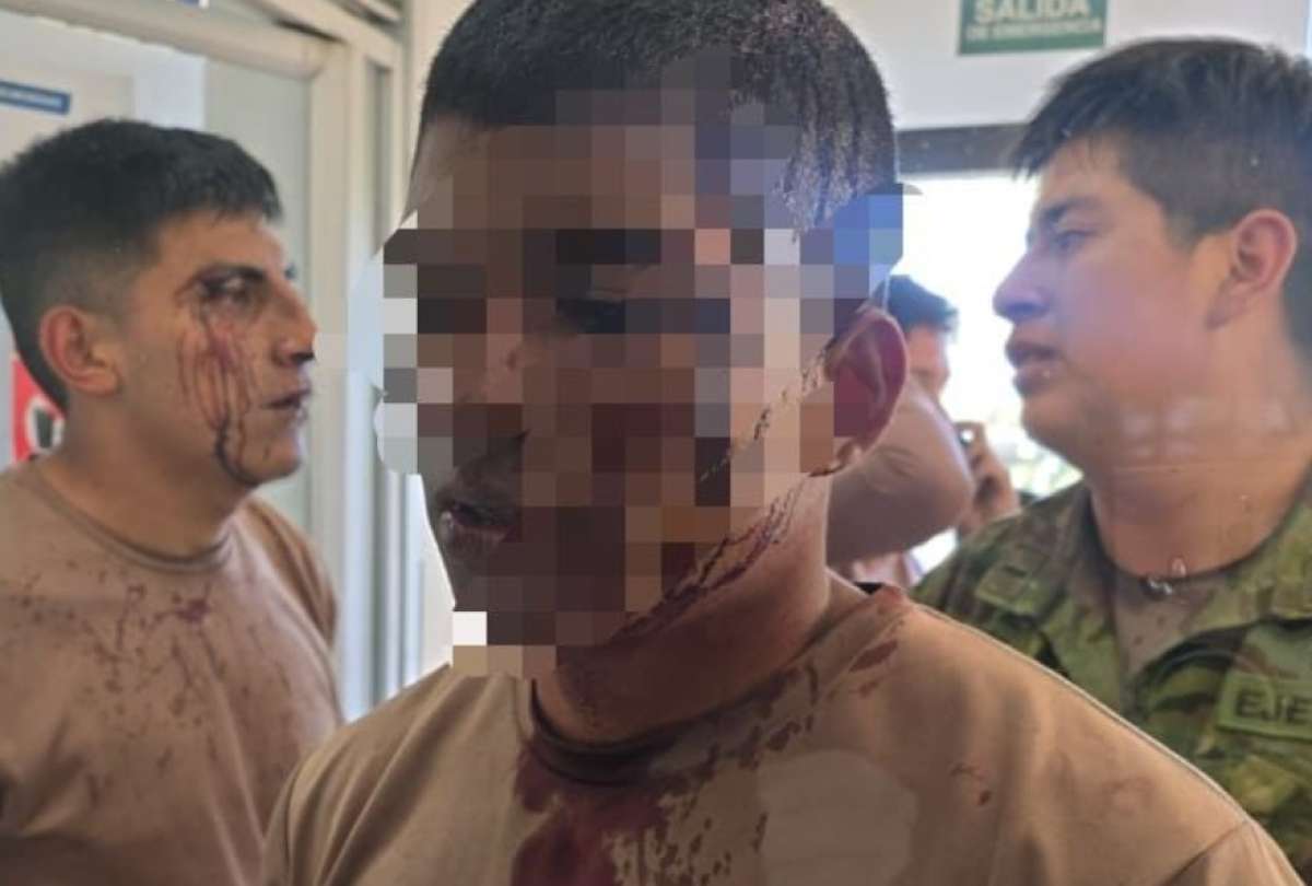 Los militares también denunciaron agresiones contra 12 de sus efectivos.