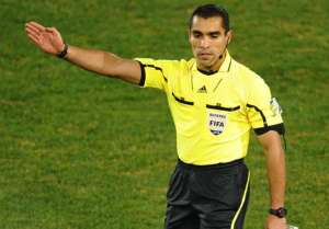 El &aacute;rbitro mexicano del 7-1 a Brasil y el mordisco de Su&aacute;rez anuncia retirada