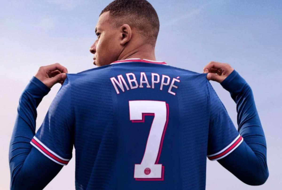 El futbolista francés Kylian Mbappé regaló su camiseta de la selección de Francia al primer ministro de Camerún.