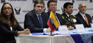 Ecuador y EE.UU. firman acuerdos para la lucha contra la delincuencia transnacional