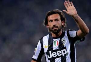 Pirlo jugará con Jijantes FC tras una subasta que definió quién se llevaría a la estrella.