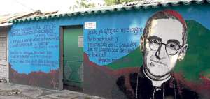 Un mural, con las palabras de Monse&ntilde;or &Oacute;scar Romero, se pint&oacute; en El Salvador, donde este s&aacute;bado ser&aacute; su ceremonia de beatificaci&oacute;n. Foto: Cortes&iacute;a