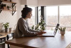 España decreta tres días de teletrabajo a la semana para ahorrar energía