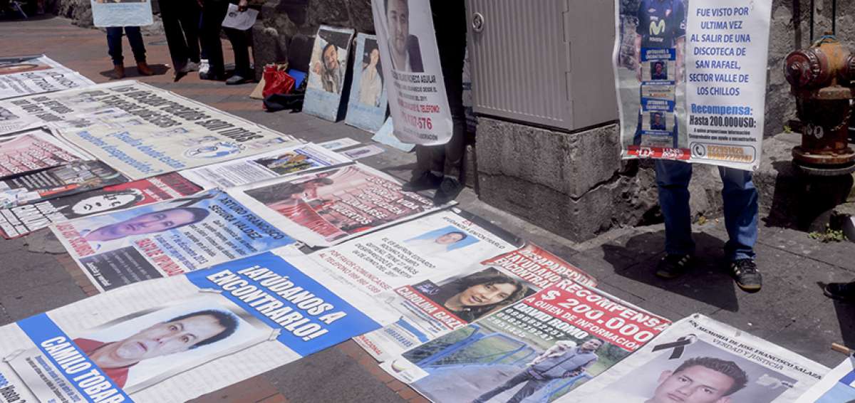 Organizaciones de personas desaparecidas realizan plantoneras en varios puntos de Quito; el lugar m&aacute;s recurrente es en el centro de la ciudad.
