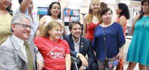 Canciller se reuni&oacute; con la comunidad ecuatoriana en Madrid
