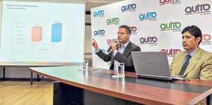 El Alcalde de Quito utiliz&oacute; parte de la primera emisi&oacute;n de su programa de radio para hablar de los prediales. Foto: Miguel Jim&eacute;nez/ El Tel&eacute;grafo