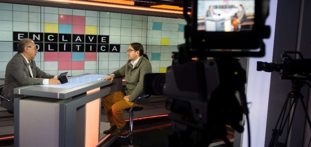 El titular de Senescyt durante la entrevista en Enclave Pol&iacute;tica.