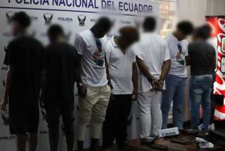 Ocho detenidos por intento de asalto en bus de Guayaquil