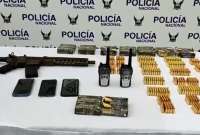 Operativo policial incautó un fusil y 900 municiones, en Guayaquil