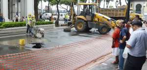 La novedad fue reportada aproximadamente a las 07:00 de ayer y maquinaria municipal acudi&oacute; al sitio.