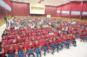 El a&ntilde;o escolar se clausur&oacute; en decenas de establecimientos