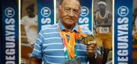 Nelson Suárez era ambateño de nacimiento, pero cuando tenía 13 años se mudó a vivir a Guayaquil, donde desarrolló su carrera deportiva.