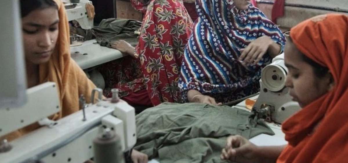 Ni&ntilde;os en Bangladesh llegan a trabajar 64 horas por semana, denuncia estudio